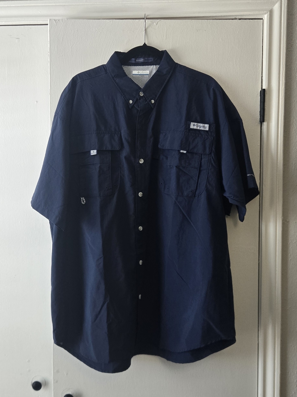 Columbia Bahama Men's Navy Blue Short-Sleeve Button-Up Shirt